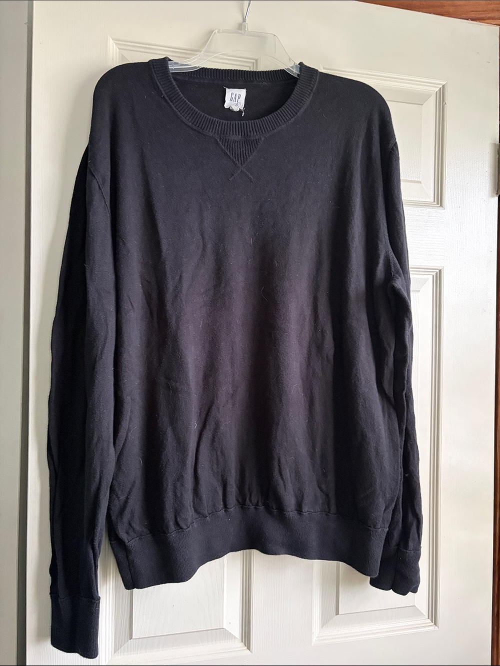 GAP Men’s Black Crewneck Pullover Sweater